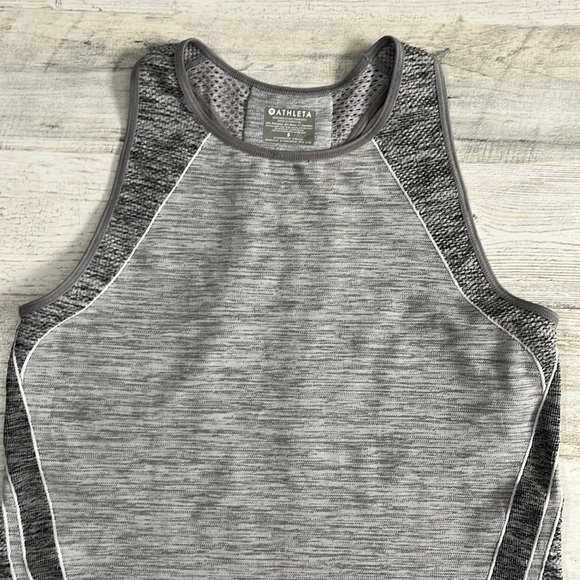 Athleta Gray tank size small - Picture 3 of 8
